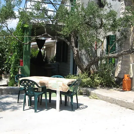 度假居 Robinson House Ana Pašman