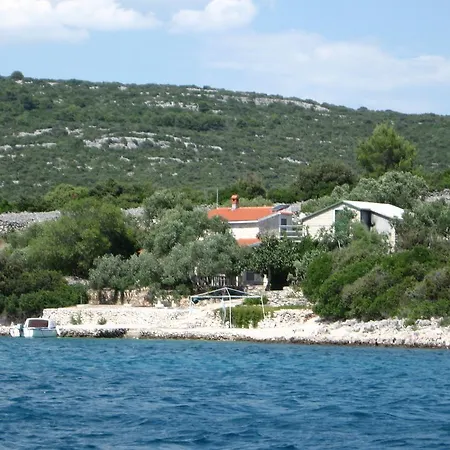 Robinson House Ana
